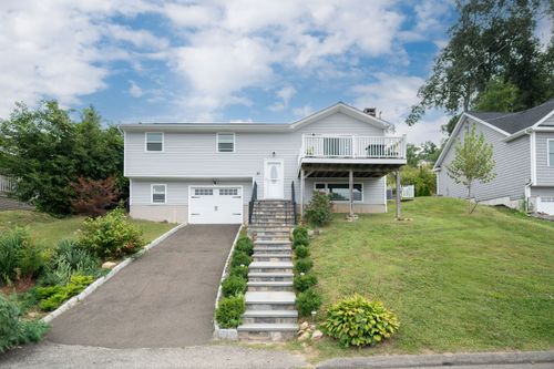 51 Mountain View Dr, Brookfield, CT, 06804-1415 | Card Image