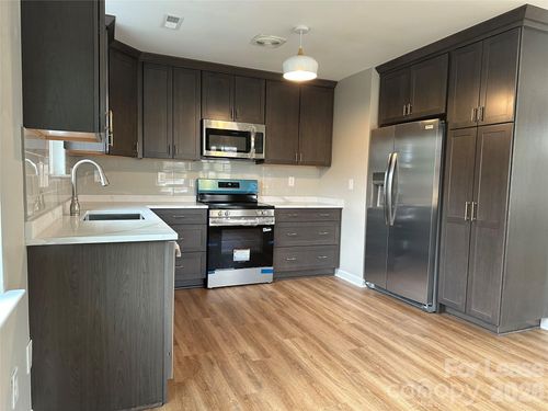 804 Matheson Ave, Charlotte, NC, 28205-1504 | Card Image