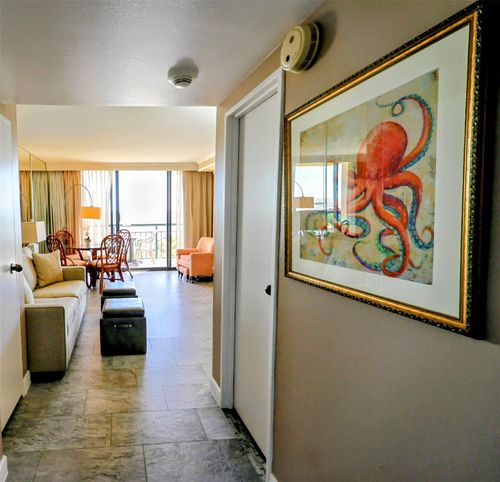 apt-738d-5220 Seawall Blvd, Galveston, TX, 77551-4006 | Card Image