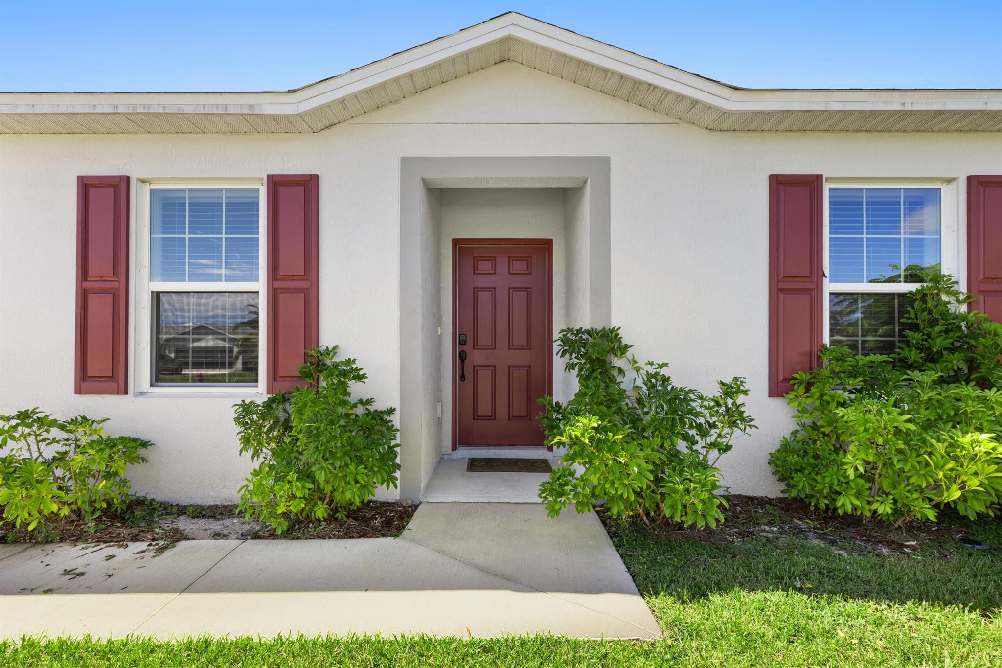 Bikas Ln, Port Saint Lucie, FL 34952