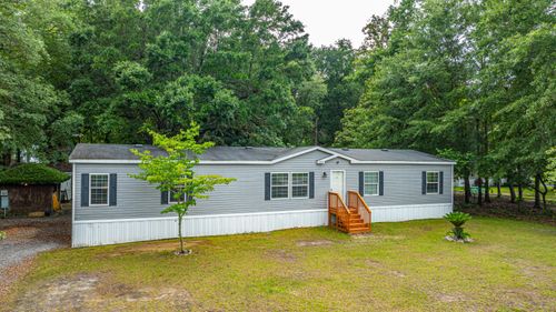 725 Hildebrand Dr, Bonneau, SC, 29431-8642 | Card Image