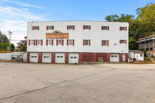 b-500 Maplewood Ave, Portsmouth, NH, 03801-3537 | Card Image