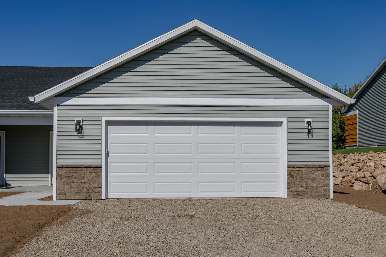 Stone Ridge Dr, Mosinee, WI 54455