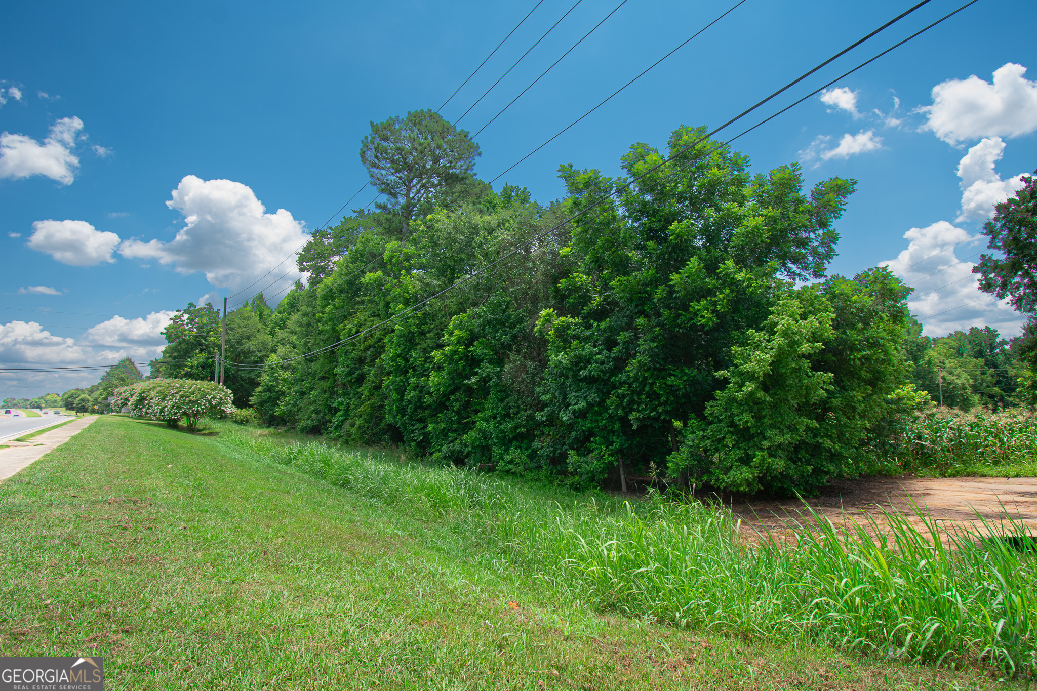 Land in Colbert