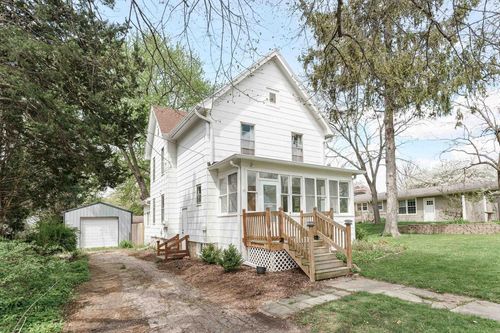 212 Madison Ave, Deforest, WI, 53532-1342 | Card Image