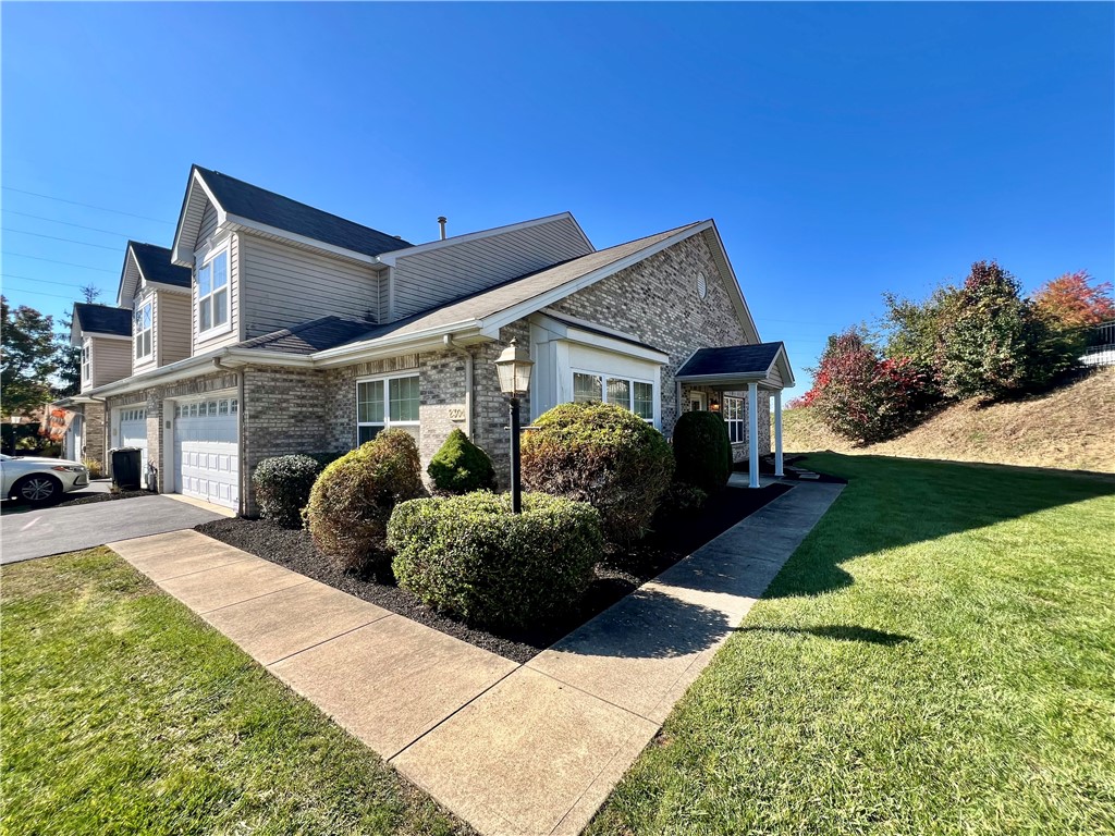 Wheatland Cir, Delmont, PA 15626