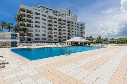 apt-p2-5445 Collins Ave, Miami Beach, FL, 33140-2563 | Card Image