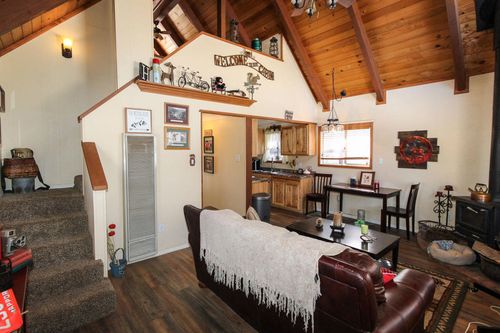 771 Victoria Ln, Sugarloaf, CA, 92386-9739 | Card Image