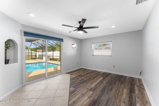 Flex space looking out to pool | Image 26