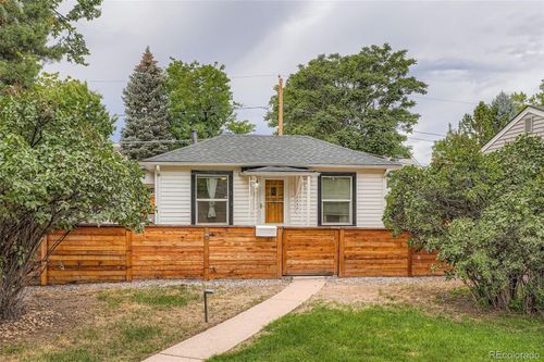 2537 S Logan St, Denver, CO, 80210-5713 | Card Image