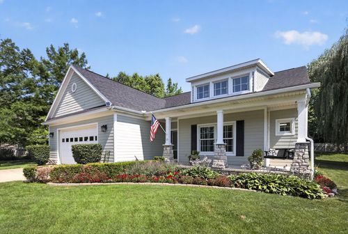 15 Longmeadow Ln, Niles, MI, 49120-7800 | Card Image