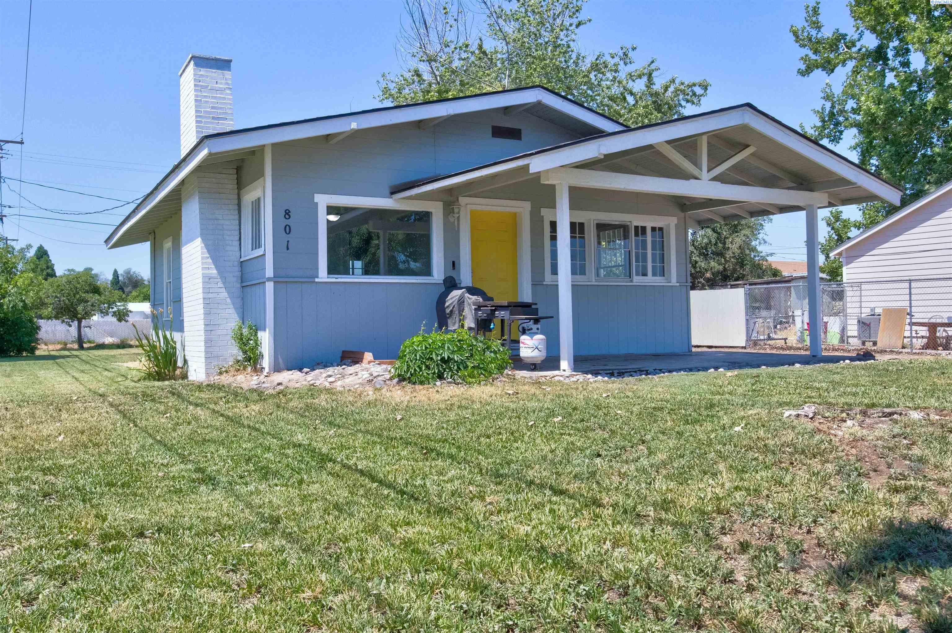 10th St, Benton City, WA 99320