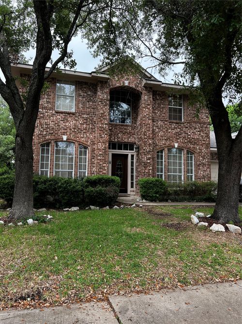 8315 Broken Branch Dr, Round Rock, TX, 78681-3557 | Card Image