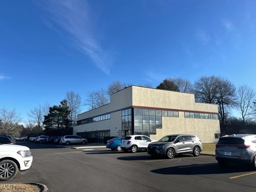 4900 Frank Ave Nw, North Canton, OH, 44720-7483 | Card Image