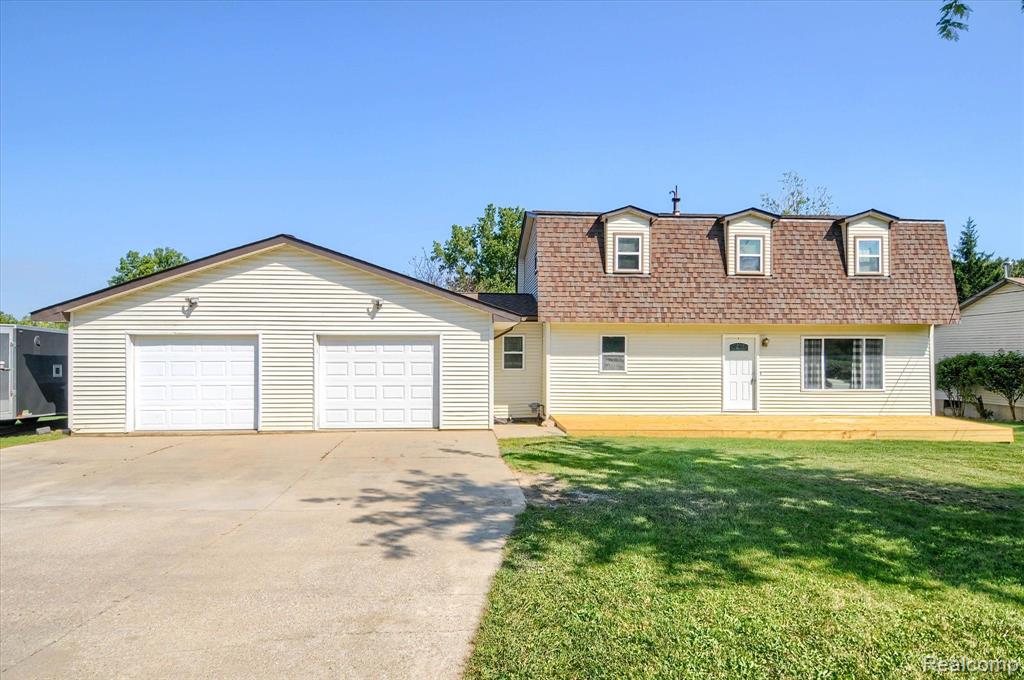 Reid Rd, Grand Blanc, MI 48439 #1