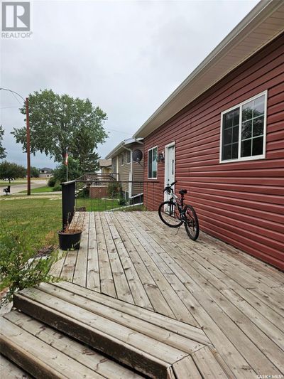 308 4 Th St W, House other with 2 bedrooms, 1 bathrooms and null parking in Carlyle SK | Image 2