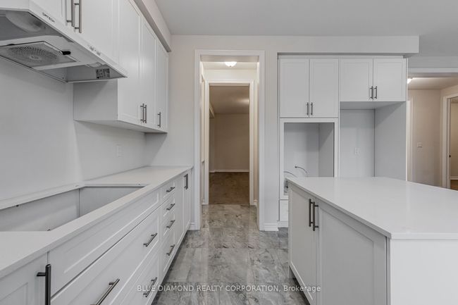 1463 Wellwood Terr, House other with 4 bedrooms, 5 bathrooms and 2 parking in Milton ON | Image 7