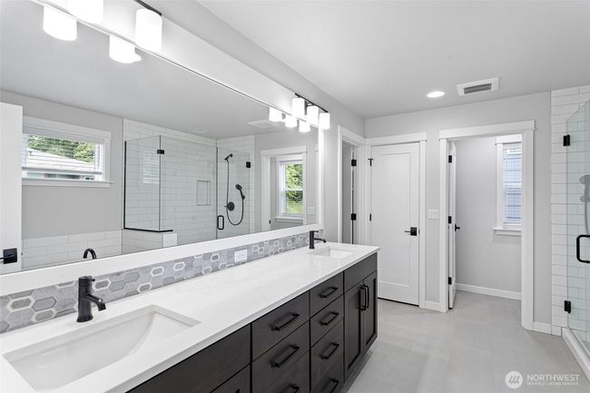 1303 197 Th Pl Se, House other with 5 bedrooms, 3 bathrooms and 2 parking in Bothell WA | Image 25