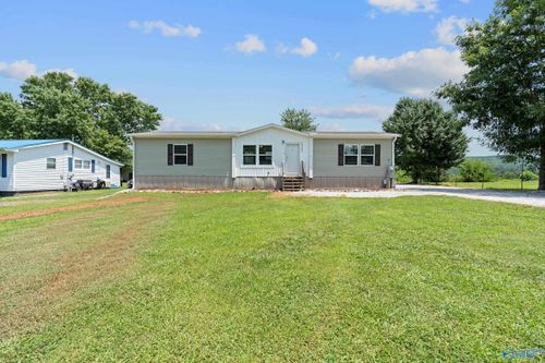 2161 County Lake Rd, Gurley, AL, 35748-8935 | Card Image