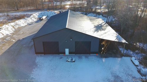 1777 E North Territorial Rd, Whitmore Lake, MI, 48189-9254 | Card Image