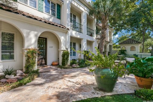 137-137 Saint Dennis Ave, San Antonio, TX, 78209-5253 | Card Image