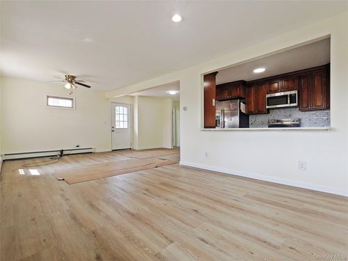 9 Cedar St, Centereach, NY, 11720-1701 | Card Image