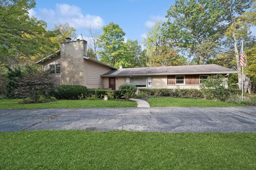 1068 N Hainesville Rd, Round Lake, IL, 60073-9577 | Card Image