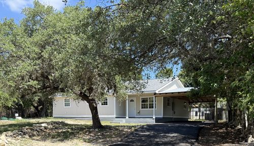 560 Wickford Way, Canyon Lake, TX, 78133-6287 | Card Image