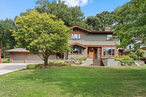 1619 Golf View Drive, River Falls, WI, 54022 | Card Image