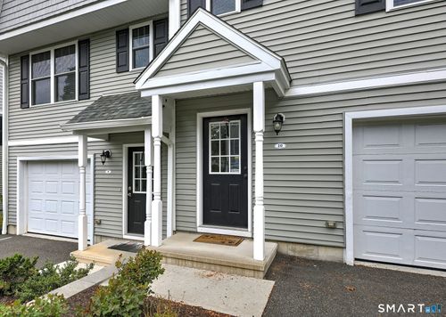 10-10 Barnum Ct, Bethel, CT, 06801-8001 | Card Image
