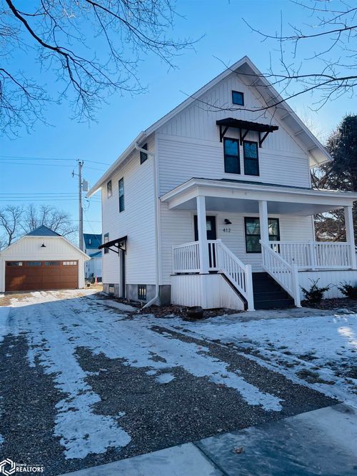 412 3rd St Nw, Buffalo Center, IA, 50424 | Card Image