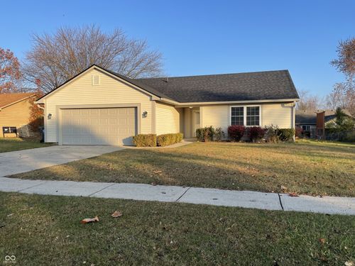 978 Spring Meadow Dr, Greenwood, IN, 46143-1516 | Card Image