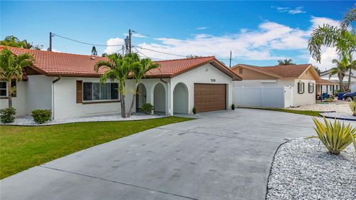 7125 S Shore Dr S, SOUTH PASADENA, FL, 33707-4606 | Card Image