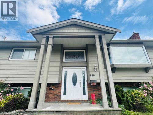 880 Tamarack Dr, Kelowna, BC, V1X5M1 | Card Image