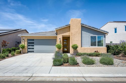 979 Spring St W, Madera, CA, 93636-9033 | Card Image