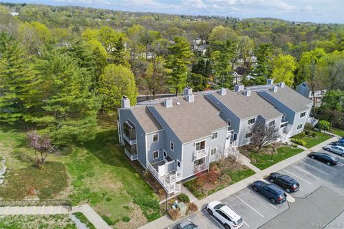 83 Hudson Point Ln, Ossining, NY, 10562-5942 | Card Image