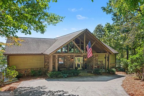 427 Smokehouse Knob Dr, Rabun Gap, GA, 30568-2668 | Card Image