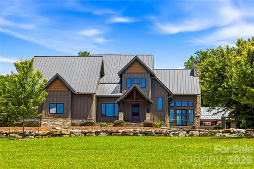 4862 Pinnacle Mountain Rd, Zirconia, NC, 28790-6759 | Card Image