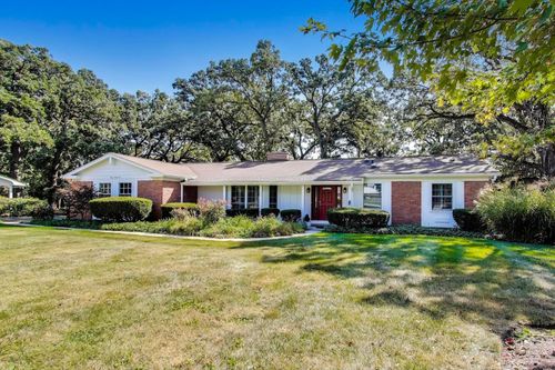 1121 Forest Dr, Elgin, IL, 60123-1331 | Card Image