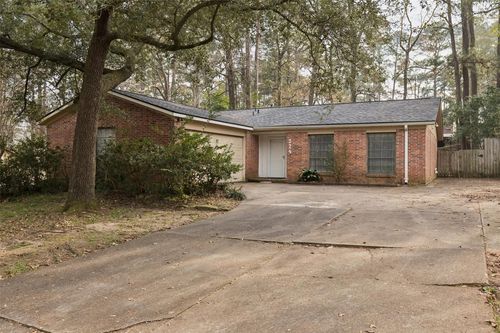 324 Olive St, Huntsville, TX, 77340-6717 | Card Image