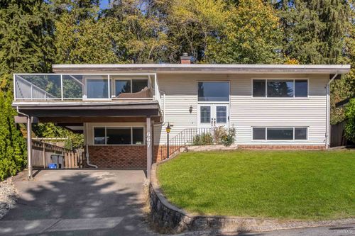 667 Plymouth Dr, North Vancouver, BC, V7H2H5 | Card Image