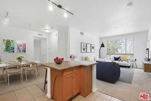 209-100 S Alameda St, Los Angeles, CA, 90012-4227 | Card Image