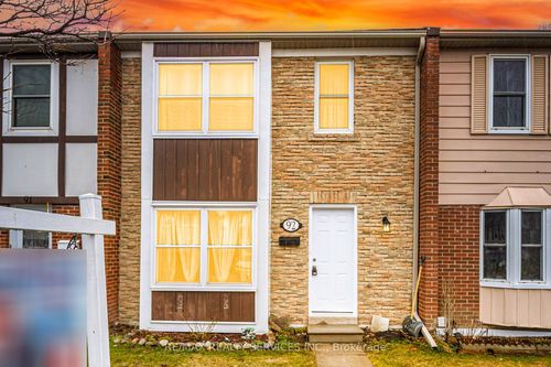 92-900 Central Park Drive, Brampton, ON, L6S3J6 | Card Image
