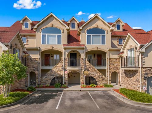 b101-601 River Place Way, Sevierville, TN, 37862-5441 | Card Image