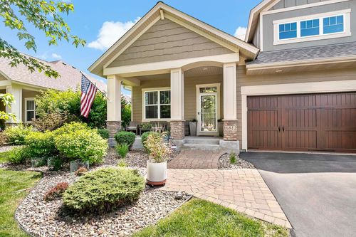 16812 Asterbilt Ln, Lakeville, MN, 55044-6055 | Card Image