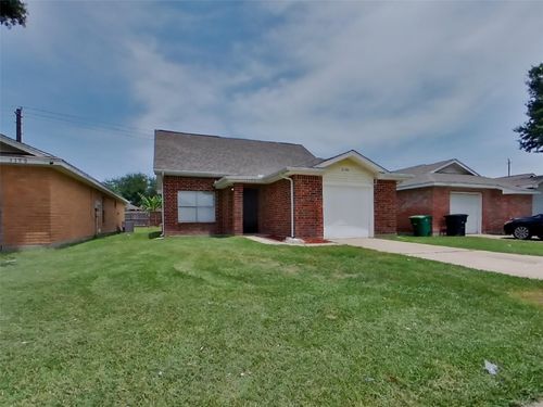 3146 Kelling St, Houston, TX, 77045-4300 | Card Image