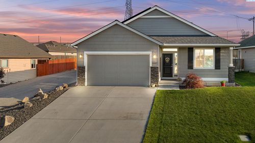 5997 W 41st Ave, Kennewick, WA, 99338-0034 | Card Image