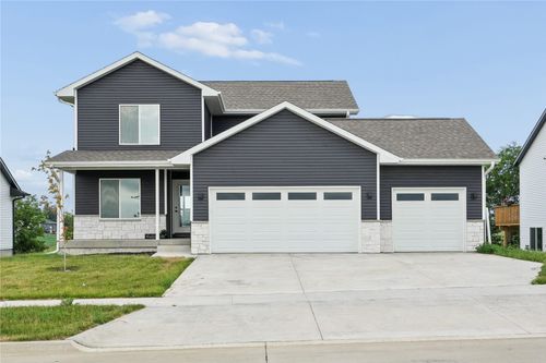 808 Crestview Dr, Solon, IA, 52333 | Card Image