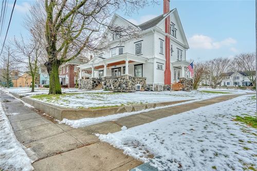 121 E Main St, Webster, NY, 14580-3229 | Card Image