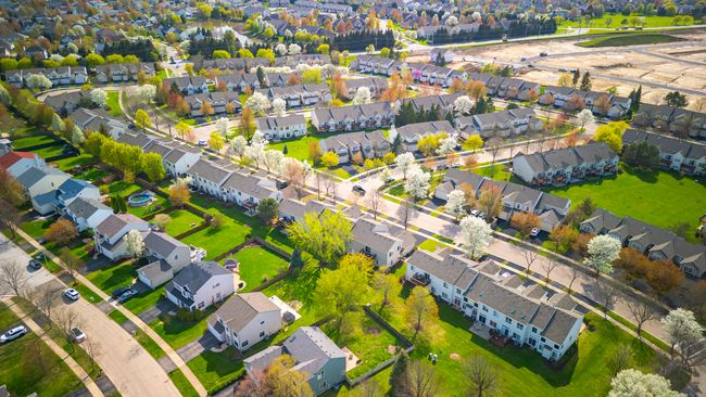 1874 Wisteria Dr, Townhouse with 2 bedrooms, 2 bathrooms and 1 parking in Aurora IL | Image 6